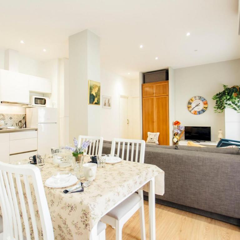 Bright Renovated Full of Natural Light 2BR 2BA - Apartment - 7