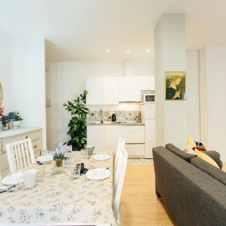 Bright Renovated Full of Natural Light 2BR 2BA - Apartment - 8