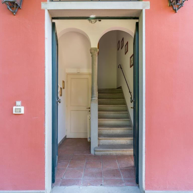 Private Jacuzzi - Villa Bellosguardo in Florence Historic Center - Villa Deluxe - 44