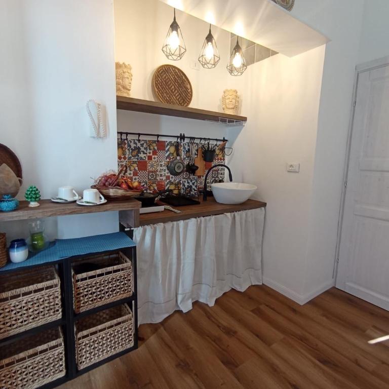 La casetta del cortile - Appartamento con 1 Camera da Letto - 4