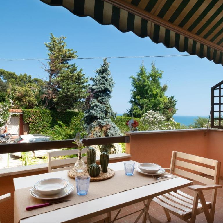 161 - Trilocale al primo piano con terrazzo vista mare, a due passi da Sirolo e Numana centro - SPIAGGIA WHITE BEACH CLUB OMAGGIO dal lun al ven FINO AL 02-08 - Appartamento con 2 Camere da Letto - 1