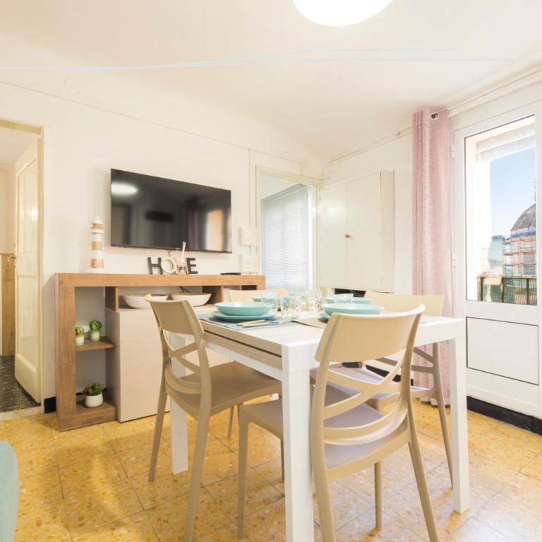 Vincenzo House Free Wi-Fi Centro Città - Appartamento con 2 Camere da Letto - 5