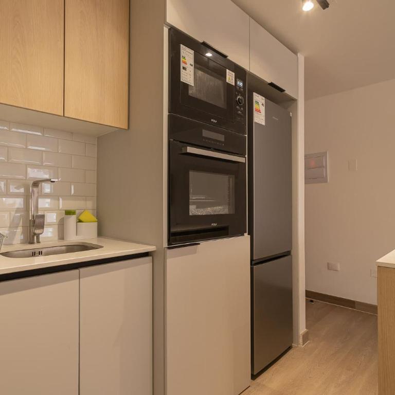 Elegant 2BR Experience Las Condes in Style - Apartamento - 32