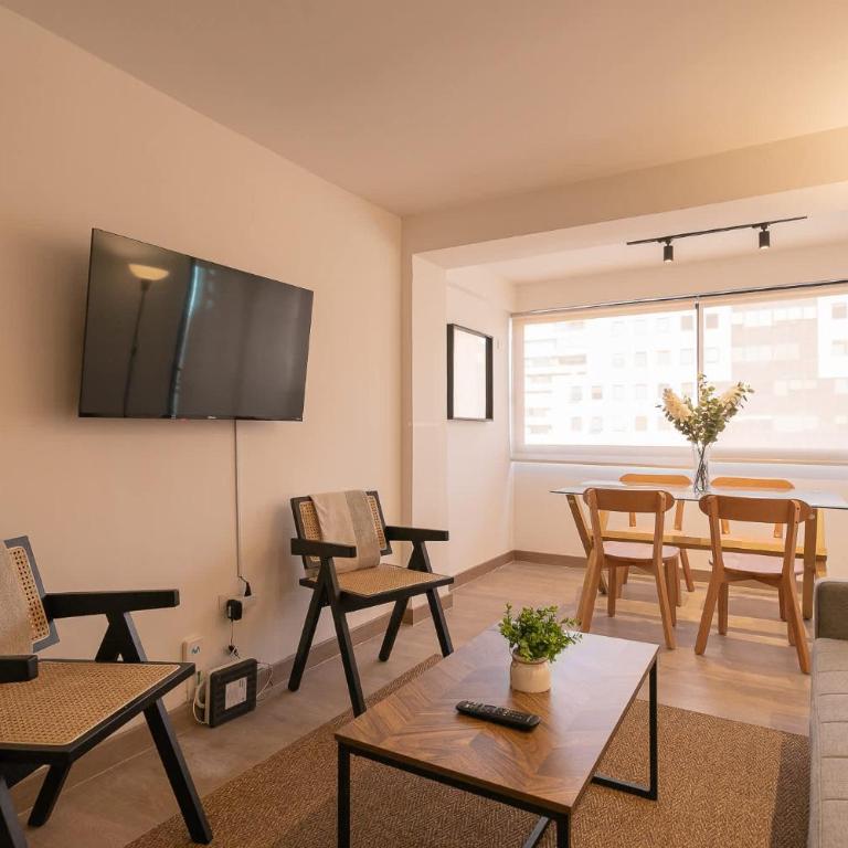 Elegant 2BR Experience Las Condes in Style - Apartamento - 12
