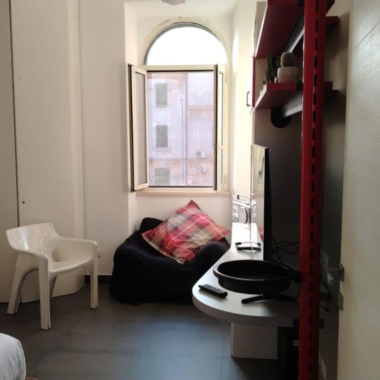 B&B Garbatella-Sotto l'arco del Lotto 28 - Double Room with Private Bathroom - 4