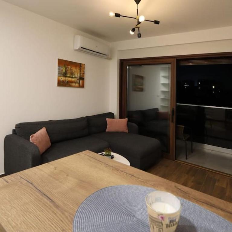 Lux Apartment Rose Avenue - One-Bedroom Apartment - 33