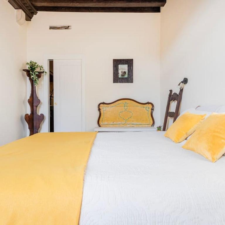 Canal View Luxury Heritage Retreat 2 Bedroom - Two-Bedroom Apartment - 7