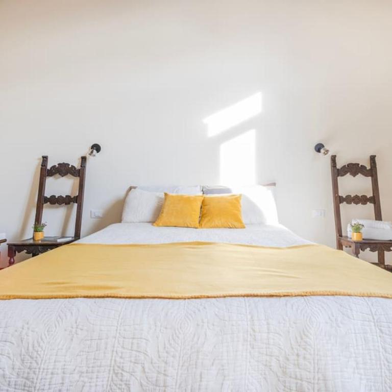 Canal View Luxury Heritage Retreat 2 Bedroom - Two-Bedroom Apartment - 4