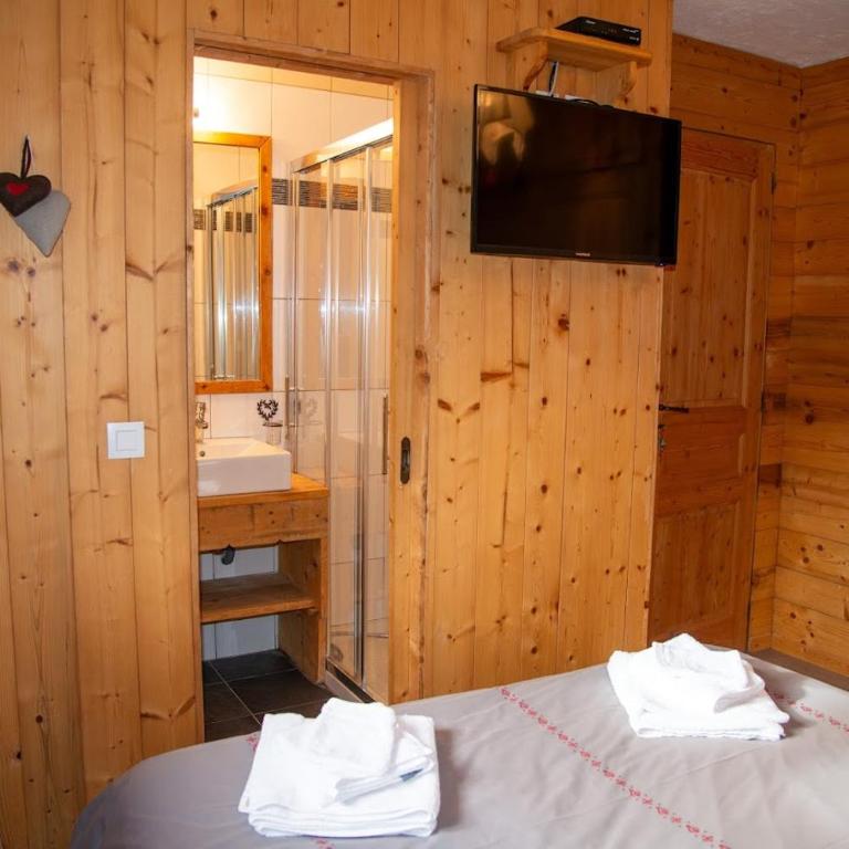 CHALET de charme 13 personnes avec Sauna SKI O PIEDS - Chalet 6 Chambres - 38