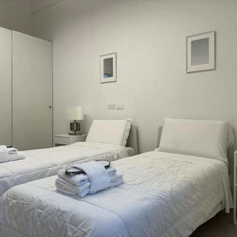 Welc-ōM Palazzo Esedra - Appartamento con 2 Camere da Letto - 13