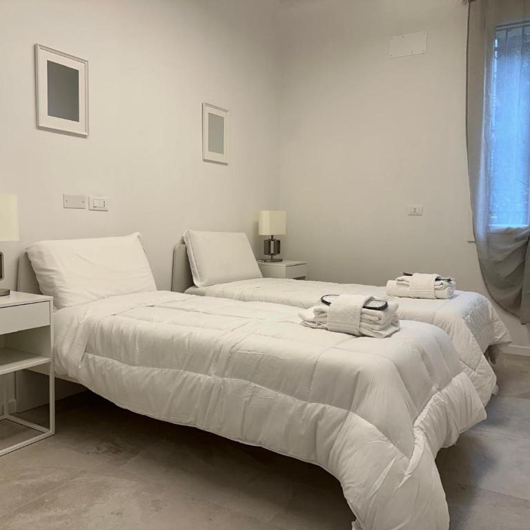 Welc-ōM Palazzo Esedra - Appartamento con 2 Camere da Letto - 11