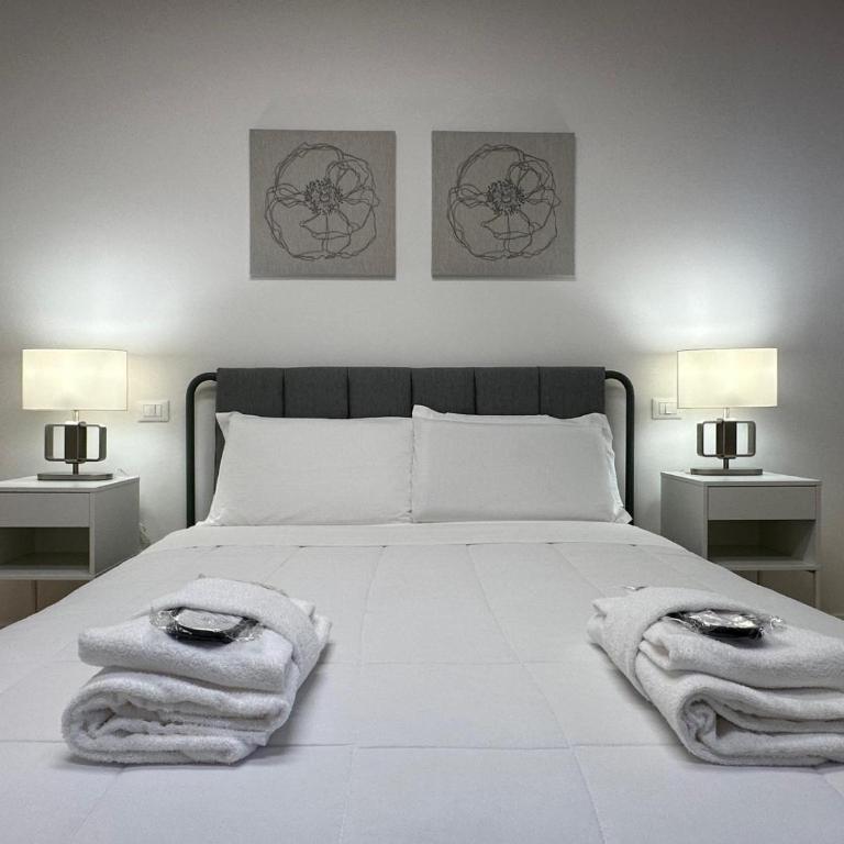 Welc-ōM Palazzo Esedra - Appartamento con 2 Camere da Letto - 1