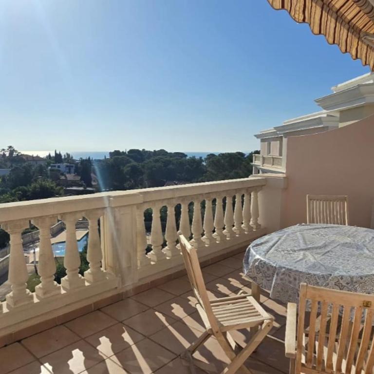 Bright apartment with terrace in Saint-Raphaël - Appartamento - 2