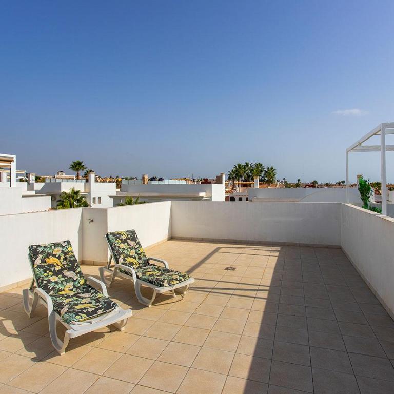 CH Allegra 39 Doña Pepa - Two-Bedroom House - 5