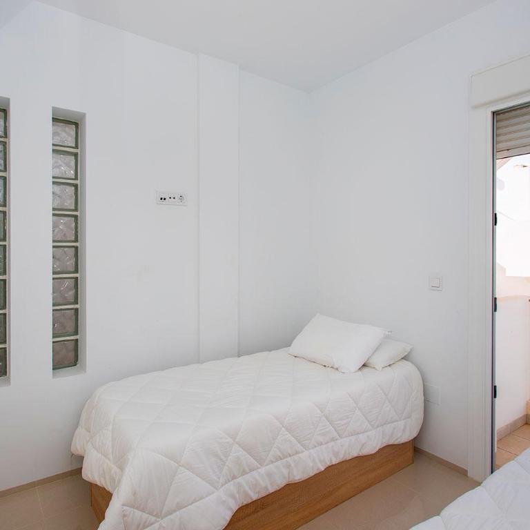 CH Allegra 39 Doña Pepa - Two-Bedroom House - 6