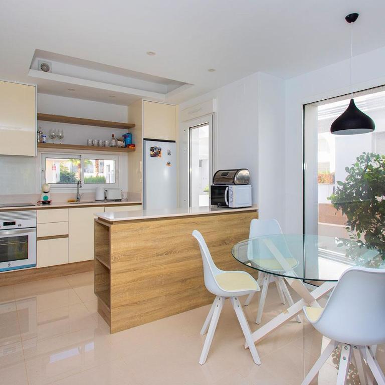 CH Allegra 39 Doña Pepa - Two-Bedroom House - 13