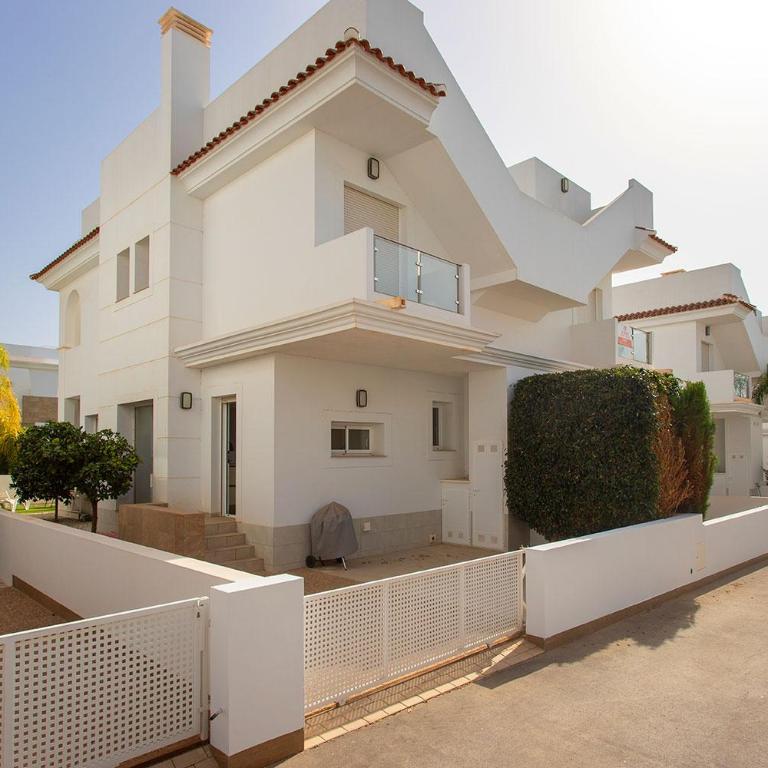 CH Allegra 39 Doña Pepa - Two-Bedroom House - 27