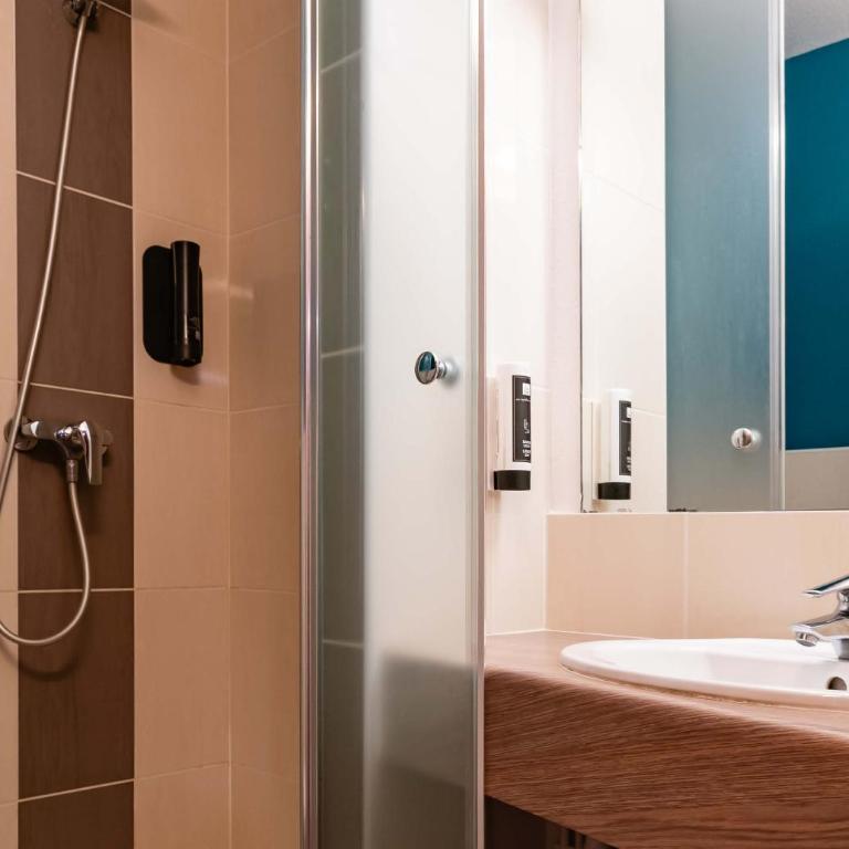 B&B HOTEL Saint-Etienne Monthieu - Chambre Double Standard - 5