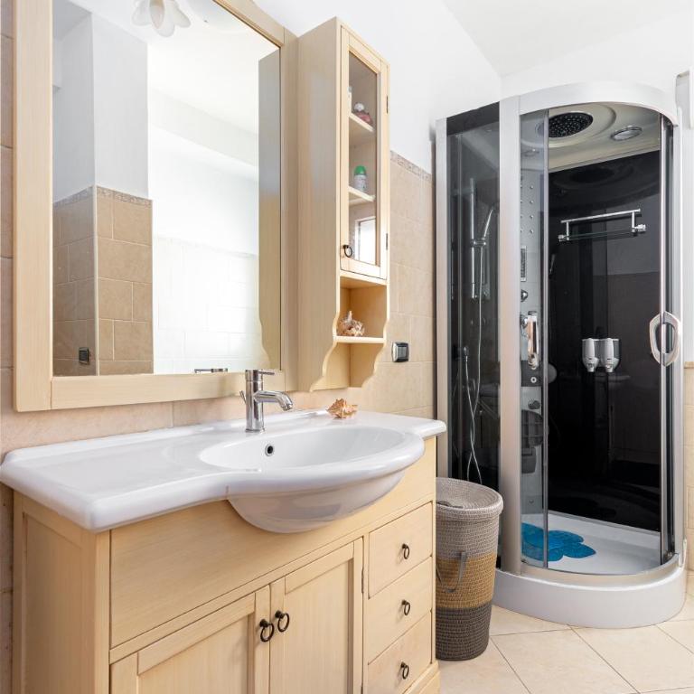 Cama Soul Apartment, free covered parking on the property - Appartamento con 1 Camera da Letto - 18
