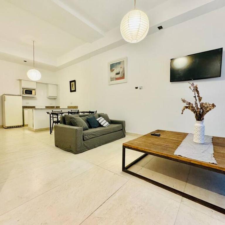 Espacioso Apartamento 2 Ambientes con Patio - Apartamento de 1 dormitorio - 5