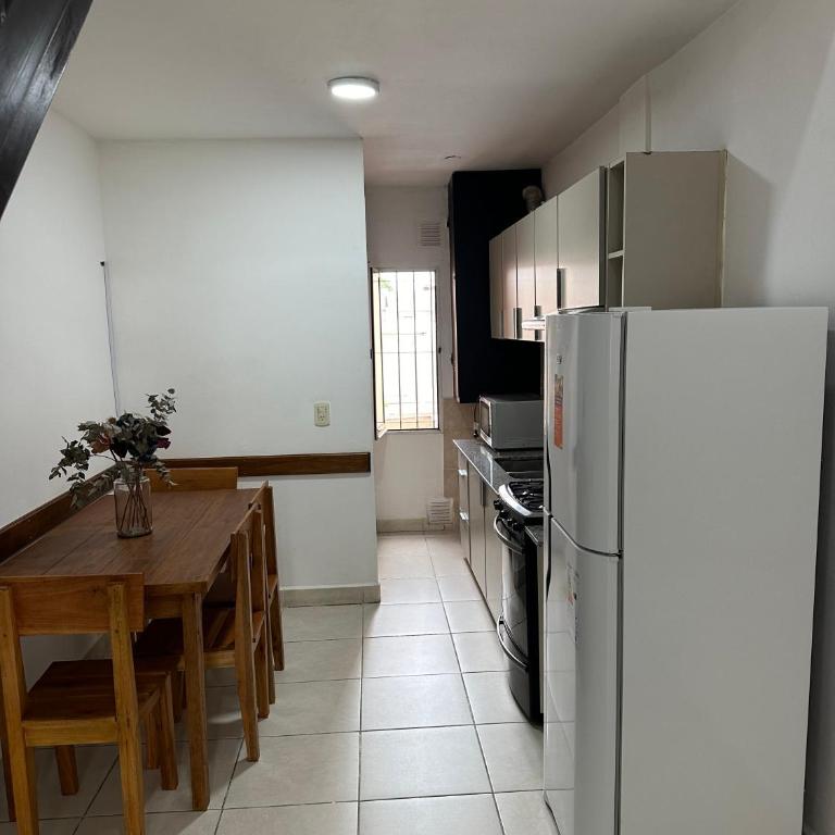 Duplex enfrente al hospital Masvernat con estacionamiento - Apartamento de 2 dormitorios - 11