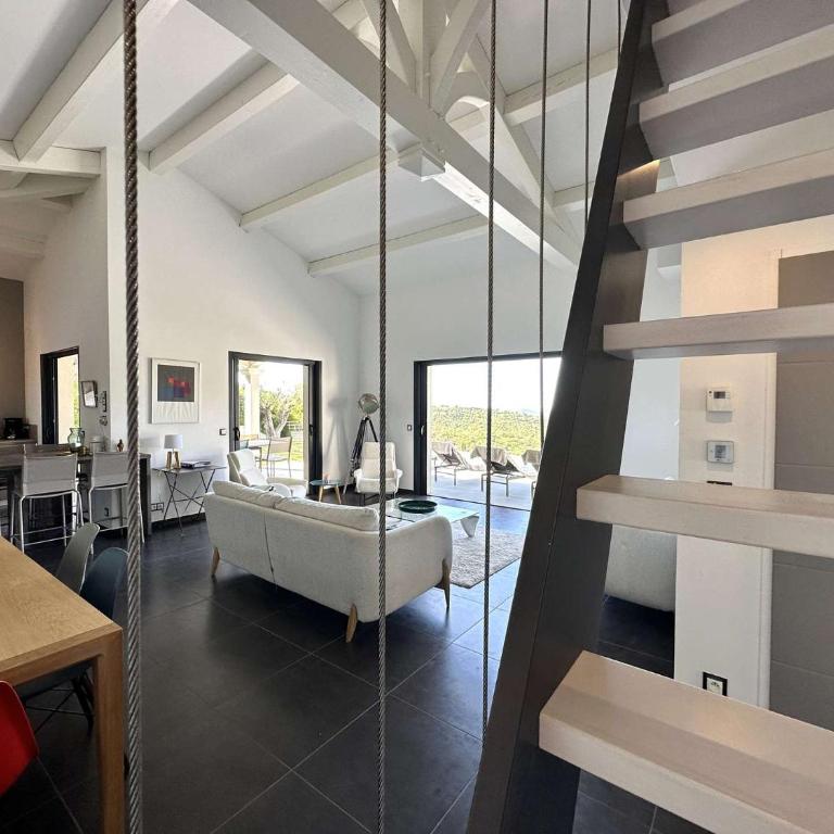 La Vigie, villa pour 8 personnes avec piscine chauffée et vue mer à La Londe-Les-Maures - Ferienhaus - 5