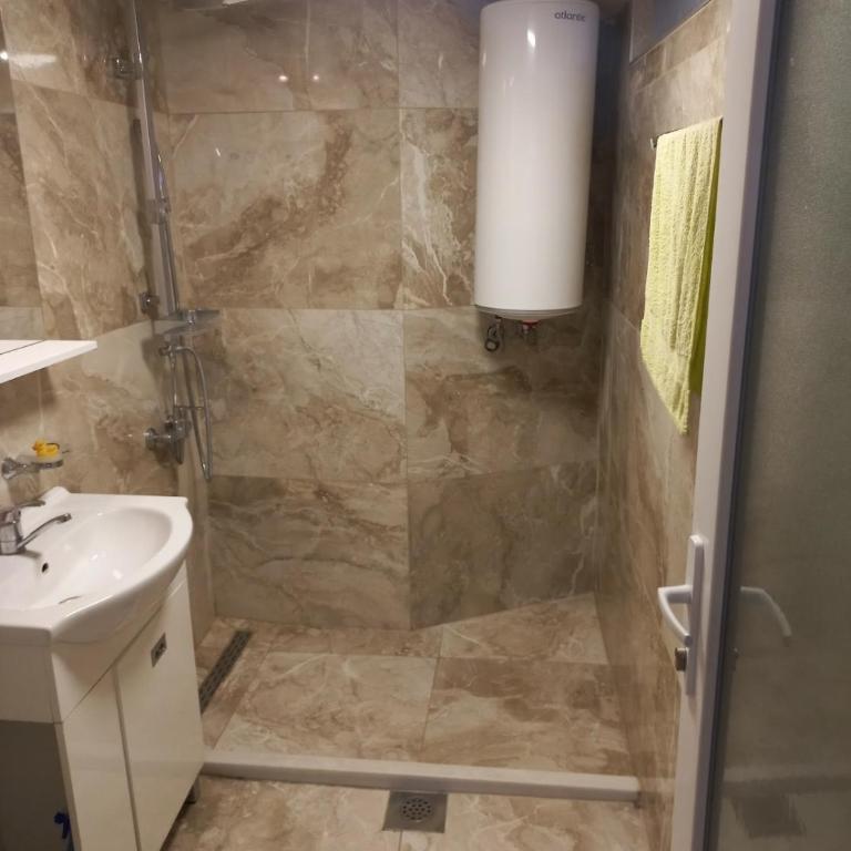 Modern & Bright Apartment in Old Town - Apartman sa 1 Spavaćom Sobom - 19