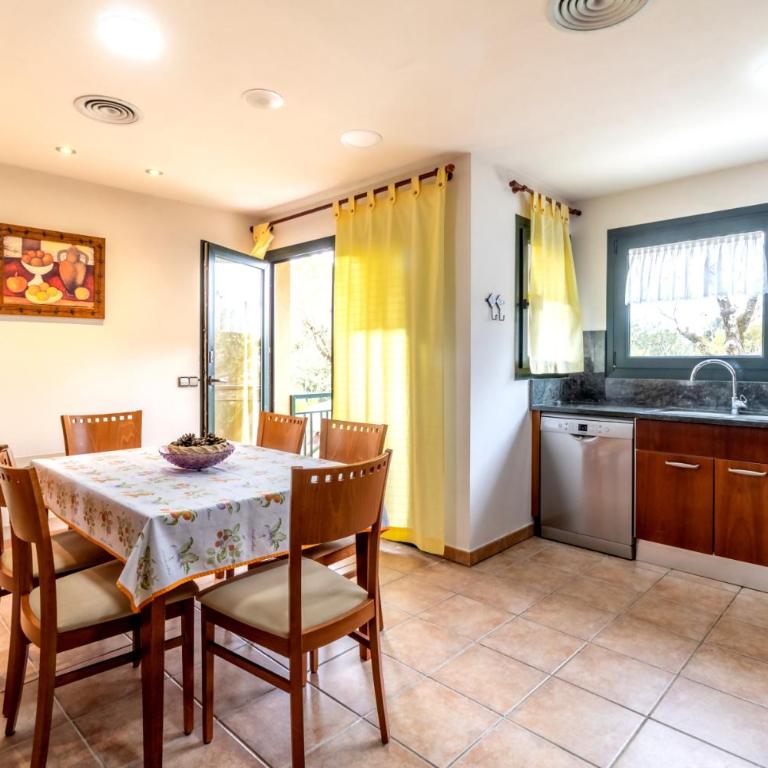 Ca La Iaia – Casa con piscina y jardín - Casa - 15