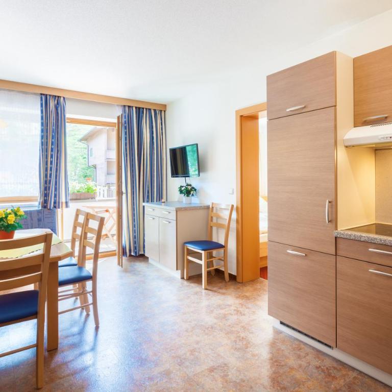 Amtshaus - Apartment mit 2 Schlafzimmern und Bergblick - 2