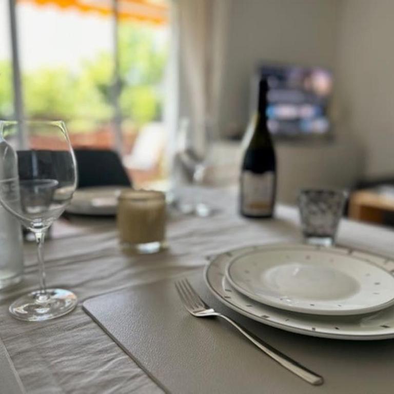 Charmant appart, avec parking à quelques minutes du départ des télécabines - Appartement 1 Chambre - 27