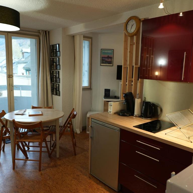 appartement 4 personnes, ascenseur, balcon, 100 m du télécabine - Apartamento de 1 dormitorio - 5
