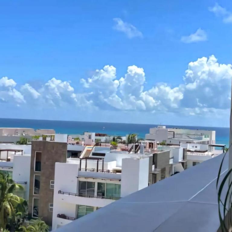 Luxury 1BR condo-Amazing Oceanviews Prime location close to beach - One-Bedroom Apartment with Sea View and Terrace - 5