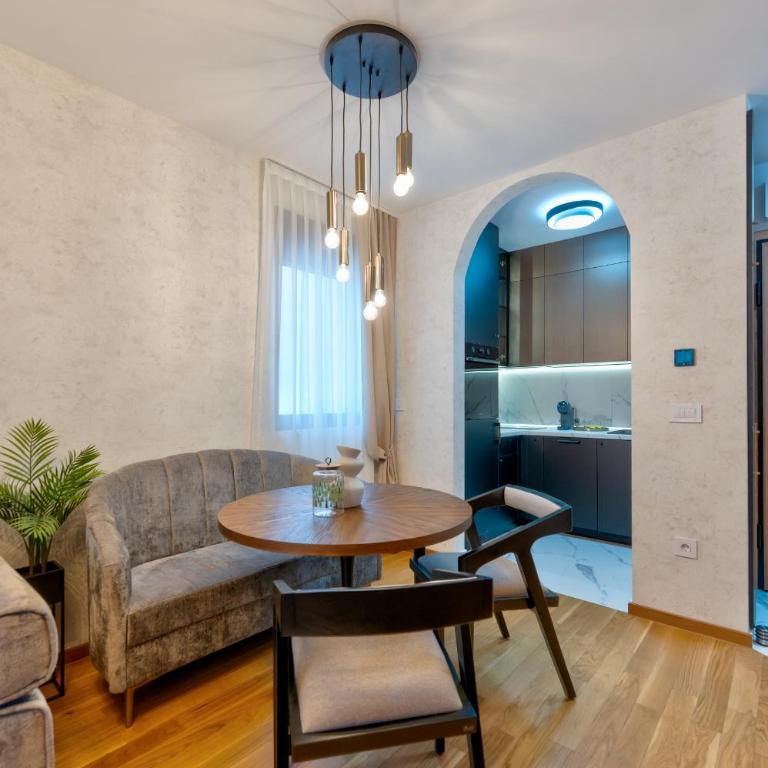 Royal Residence Zlatibor - Deluks Apartman s 1 Spavaćom Sobom i Pogledom na Vrt - 8