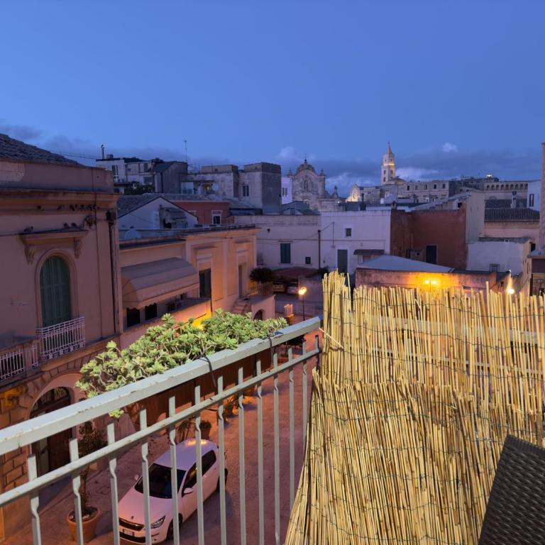 Bracco Rooms & Suites - Centro storico di Matera - Camera Matrimoniale con Vasca Idromassaggio - 14