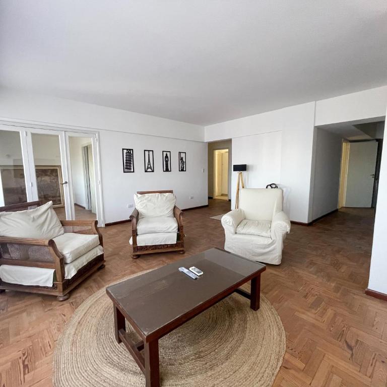 Departamento en el centro by depptö - Three-Bedroom Apartment - 14