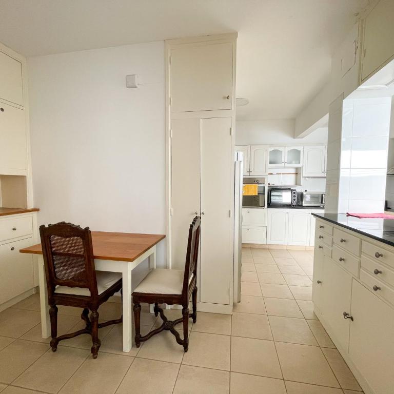 Departamento en el centro by depptö - Three-Bedroom Apartment - 7