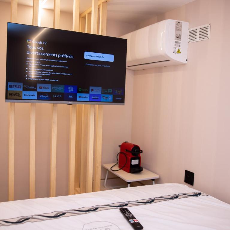 QUICK'HOT By GTS - capsules et chambres confortables - Standard Double Room - 2