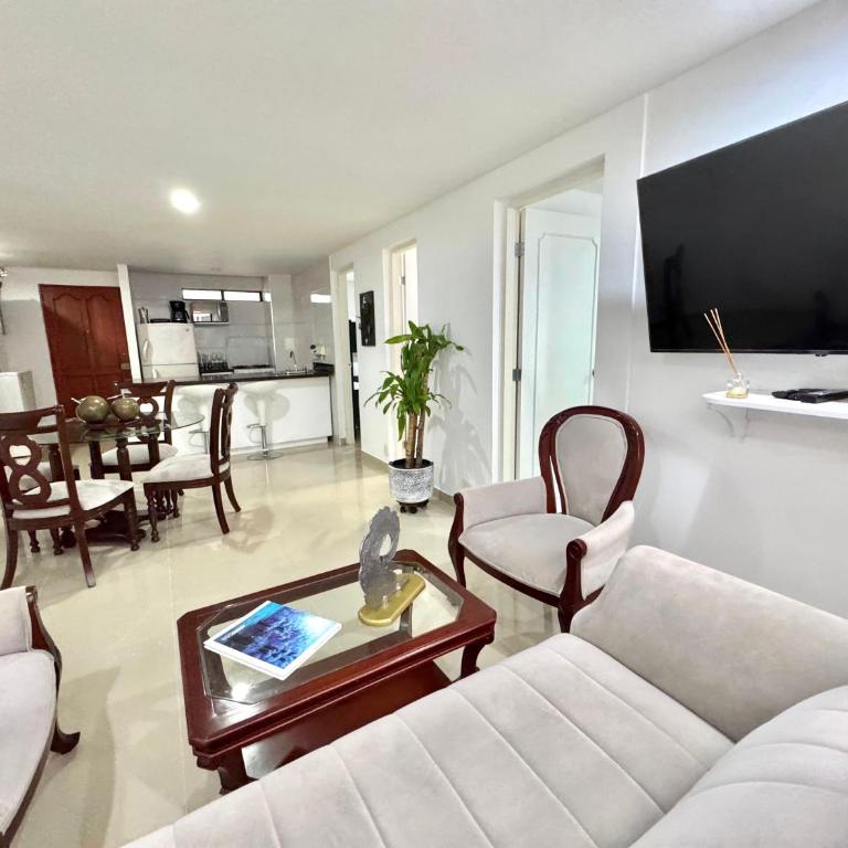Beautiful Apartment in Cartagena - Two-Bedroom Apartment - 1