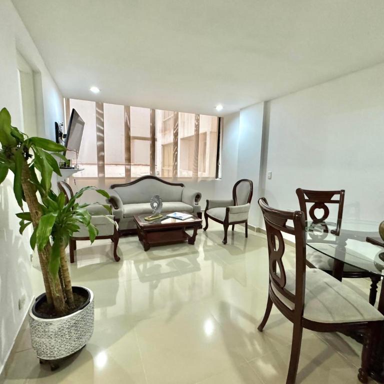 Beautiful Apartment in Cartagena - Two-Bedroom Apartment - 9