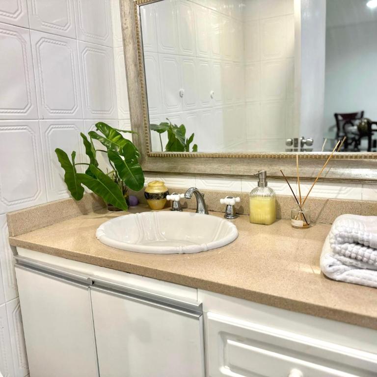 Beautiful Apartment in Cartagena - Two-Bedroom Apartment - 26