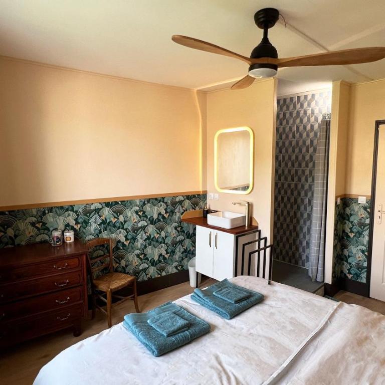 Maison Partagée Avignon Centre - 3 Chambres 3 Salles de Bain Privées - Cuisine Commune - Chambre Double - 5