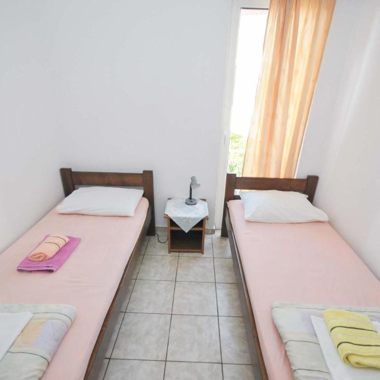 Apartments Milos Kaladjurdjevic - Two-Bedroom Apartment - 14