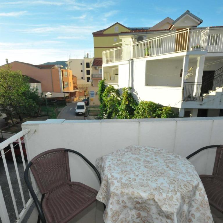 Apartments Milos Kaladjurdjevic - Two-Bedroom Apartment - 15