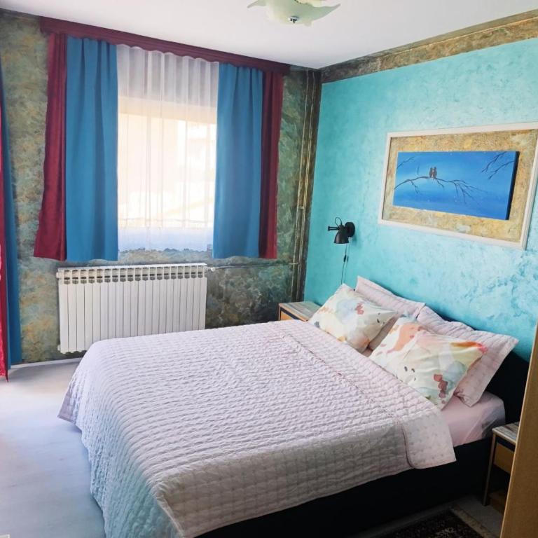 Romansa - Two-Bedroom Apartment - 3