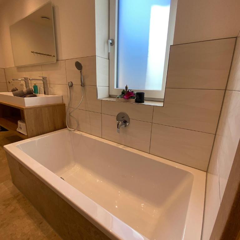 Ferienwohnung Plechau - Apartment mit 2 Schlafzimmern und Bergblick - 60