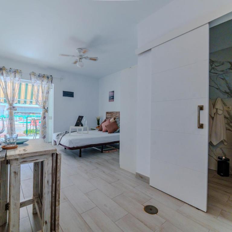 Acogedor estudio en tenerife sur - Apartamento de 1 dormitorio - 2