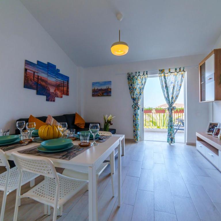Precioso y confortable apartamento en tenerife sur - Apartamento de 1 dormitorio - 1