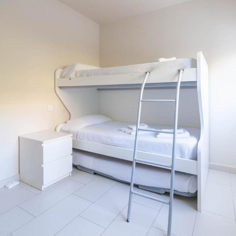 Villas Playa - Two-Bedroom Apartment with Sea View - 10