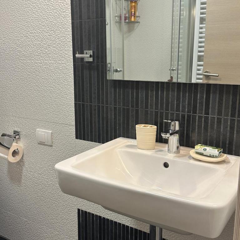 Drazn vrt - Two-Bedroom Apartment - 12
