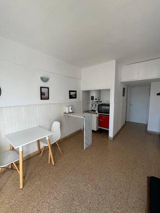 Depto frente a la playa - Apartamento de 1 dormitorio - 10